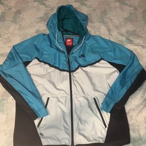 Nike windbreaker Red tag